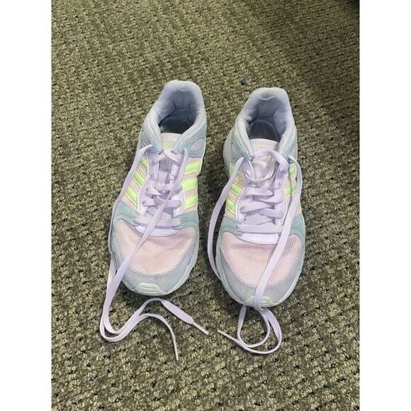 Adidas Pink Tennis Shoes Sneakers Sz 6 - Picture 1 of 5